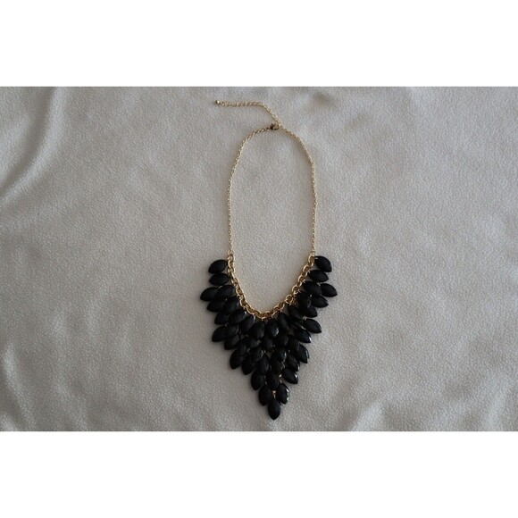 Black Teardrop Plastic Bead Necklace 18"+ Gold Tone Bib Cowl Fashion Jewelry - Picture 4 of 13